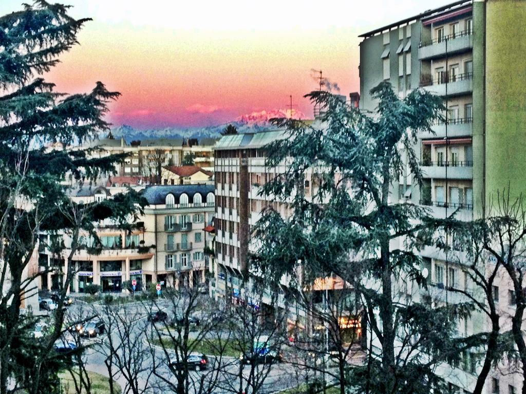 Hotel Astoria Γκαλλαράτε Εξωτερικό φωτογραφία