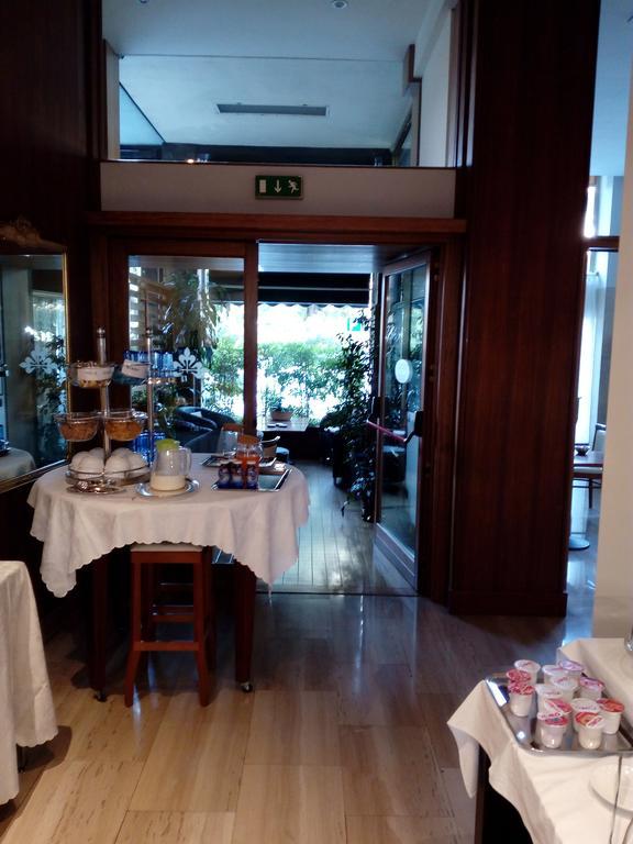 Hotel Astoria Γκαλλαράτε Εξωτερικό φωτογραφία