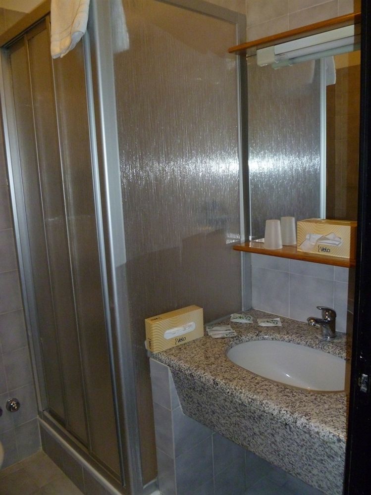 Hotel Astoria Γκαλλαράτε Εξωτερικό φωτογραφία