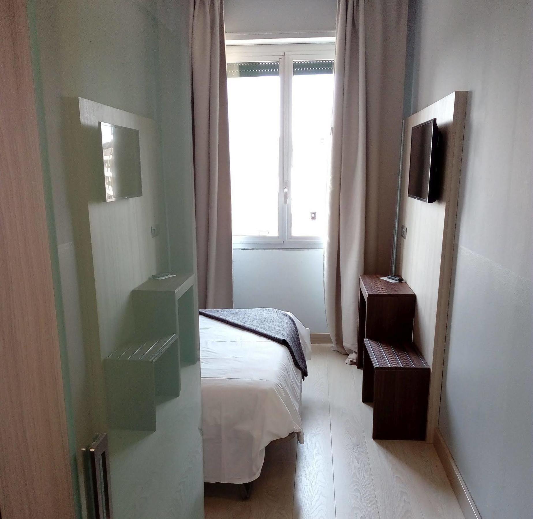 Hotel Astoria Γκαλλαράτε Εξωτερικό φωτογραφία