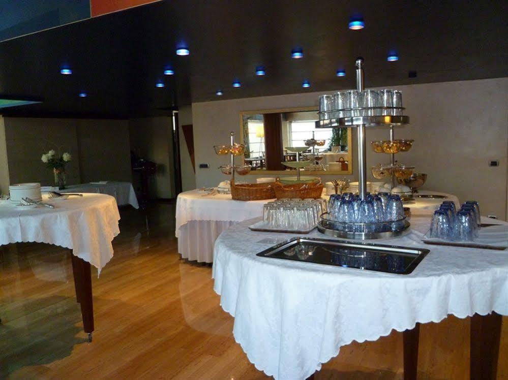 Hotel Astoria Γκαλλαράτε Εξωτερικό φωτογραφία