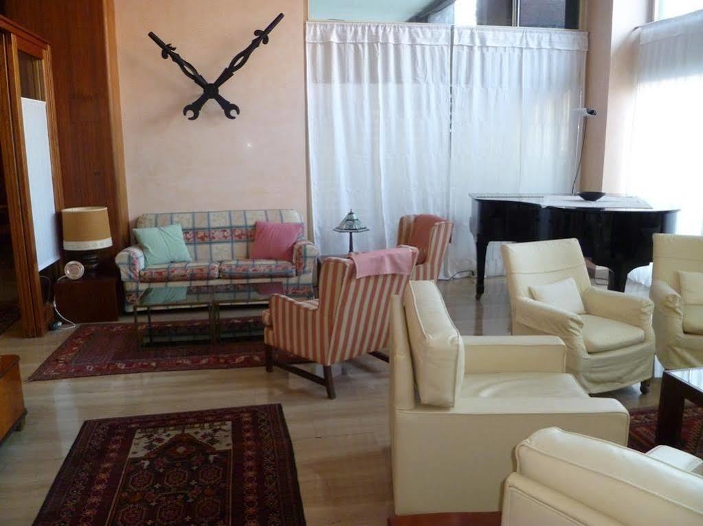Hotel Astoria Γκαλλαράτε Εξωτερικό φωτογραφία