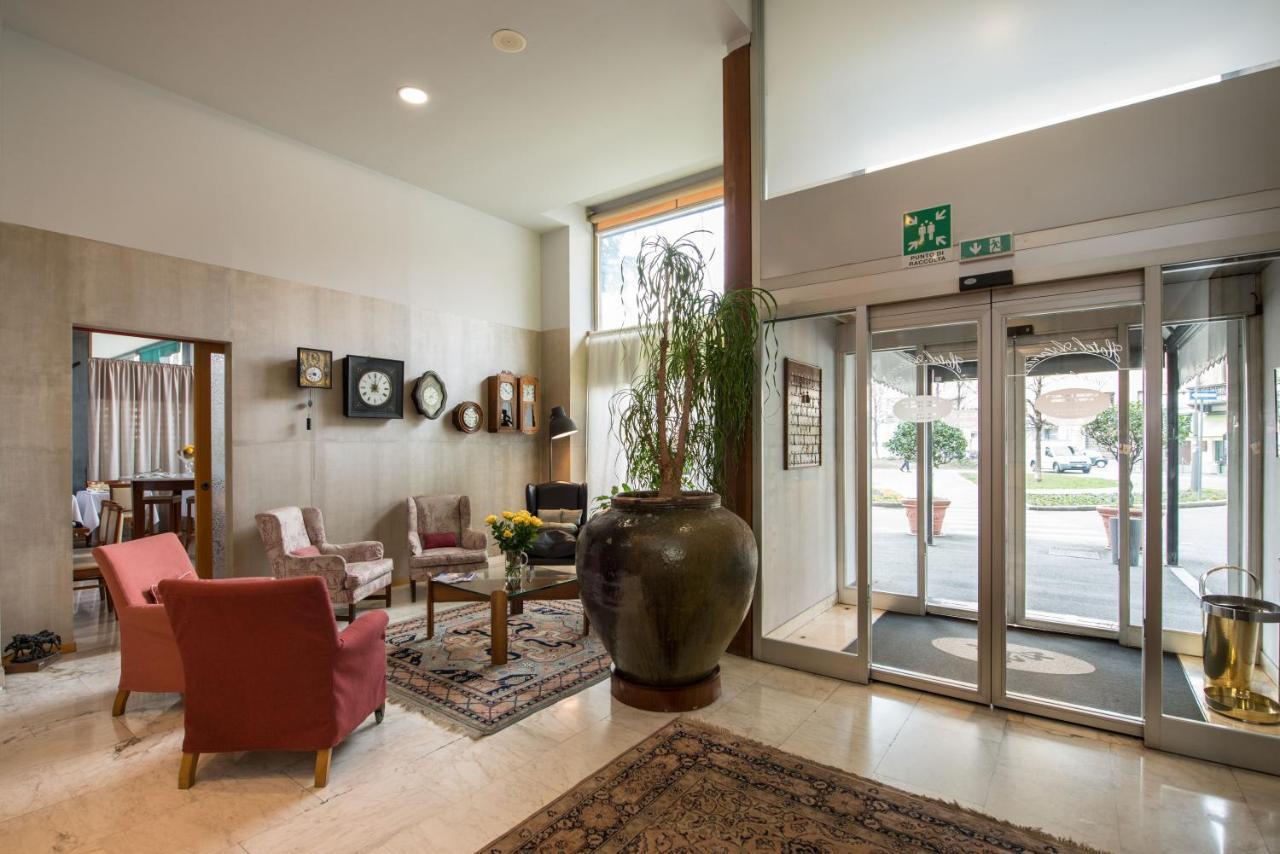 Hotel Astoria Γκαλλαράτε Εξωτερικό φωτογραφία