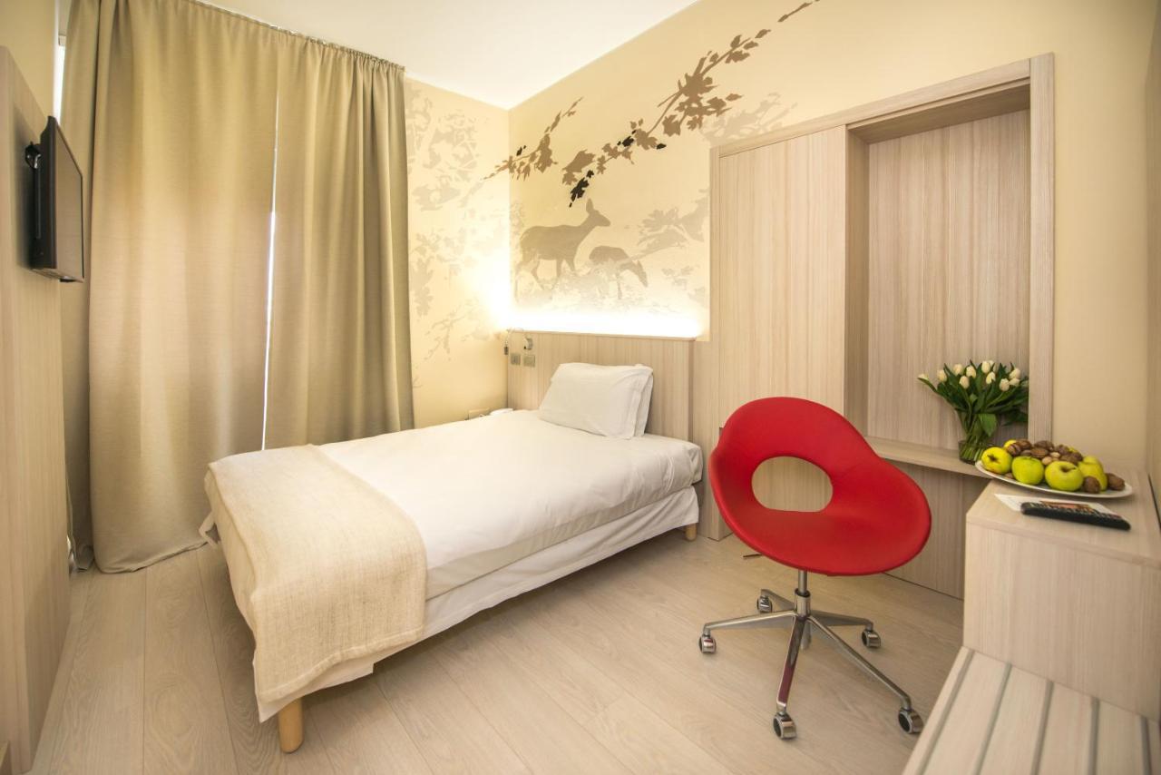 Hotel Astoria Γκαλλαράτε Εξωτερικό φωτογραφία
